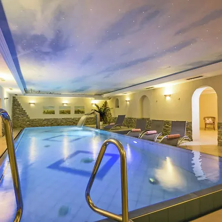 In Near Lift 公寓 *